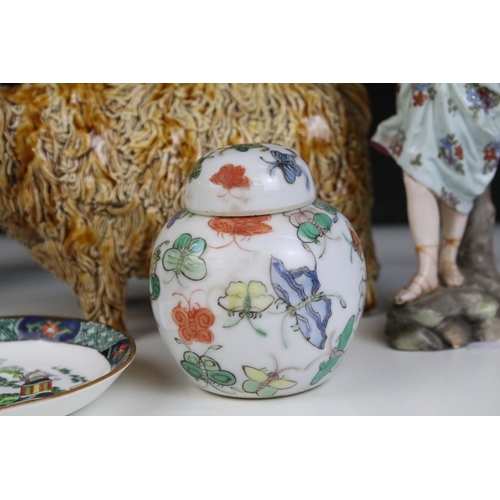 29 - Selection of mixed ceramics to include a studio pottery highland cow ceramic spaghetti figurine, sig... 