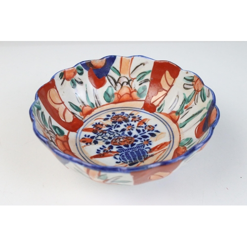 41 - Selection of oriental China to include a hand painted wave edge bowl, blossom tree and flowers patte... 