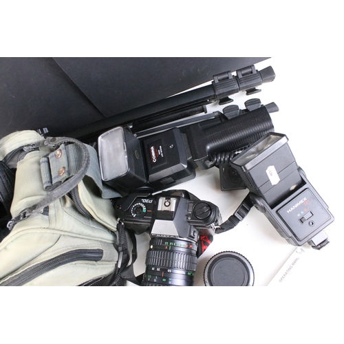 243 - Quantity of cameras and accessories to include Pentax P30N, Pentax MZ-7 28-80, Sigma Macro 1:4.7, Pe... 