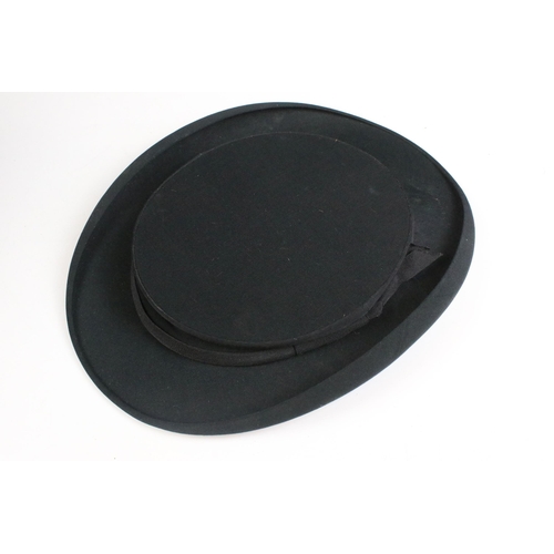 249 - Moss Bros grey top hat with black band together with a Ellwood & Sons collapsible black theatre top ... 