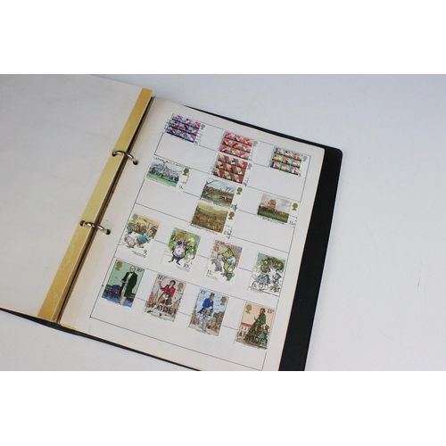 297 - Collection of assorted stamps and first day covers to include fourteen presentation pack stamps, loo... 