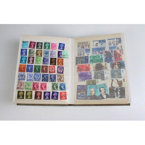 297 - Collection of assorted stamps and first day covers to include fourteen presentation pack stamps, loo... 