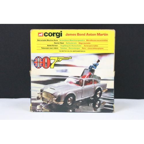 62 - Boxed Corgi 271 1/36 James Bond 007 Aston Martin diecast model with 2 x ejector figures withing orig... 