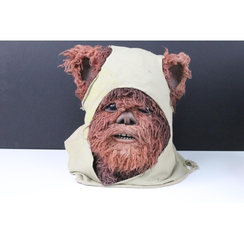 4 - Star Wars - Two Ewok heads / masks made from silicone material with fur exterior with head shawls, w... 