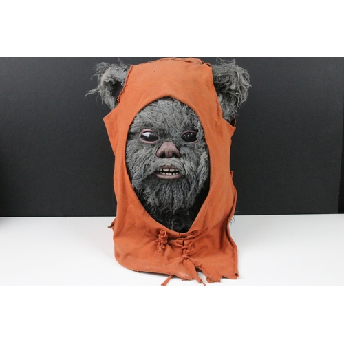 4 - Star Wars - Two Ewok heads / masks made from silicone material with fur exterior with head shawls, w... 