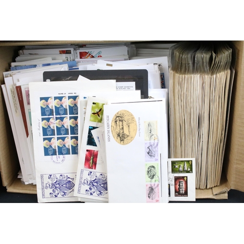 301 - Large collection of stamps and first day covers to include 1999 Royal Mail mint stamp book, two Cana... 