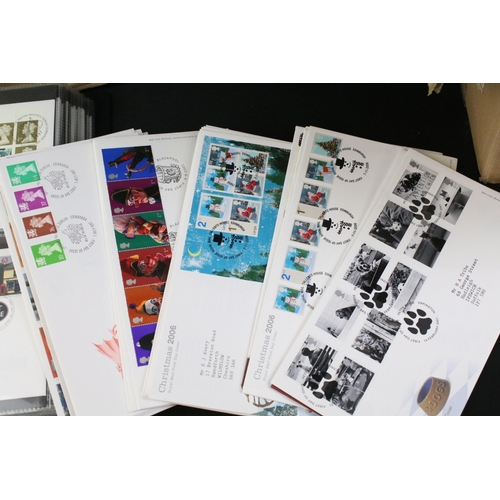 302 - Collection of late 20th and early 21st century first day covers within albums together with a collec... 