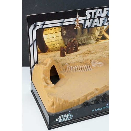 79 - Star Wars - Original Star Wars action figure display diorama, touch grubby otherwise vg