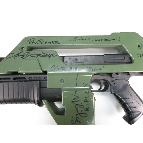 14 - Signed Film Memorabilia - Alien Pulse Rifle replica from Aliens Of London film, signed by Sigourney ... 