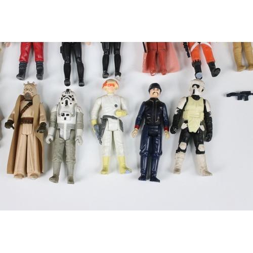 17 - Star Wars - 91 Original Star Wars figures featuring Stormtrooper, Hammerhead, Squid Head, Chewbacca,... 