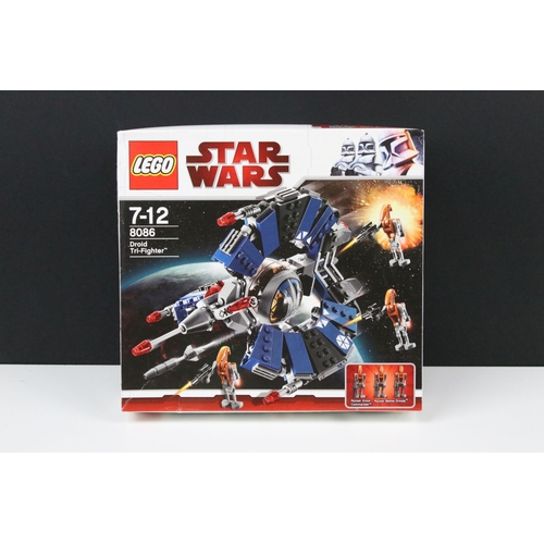 48 - Star Wars Lego - Two boxed sets to include 8085 Freeco Speeder and 8086 Droid Tri-Fighter, both seal... 