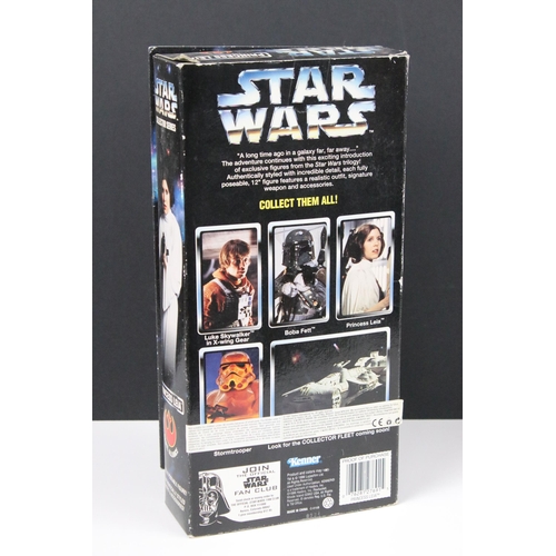 86 - Star Wars Autograph - Two boxed Kenner Star Wars Collector Series figures signed by the actors to in... 