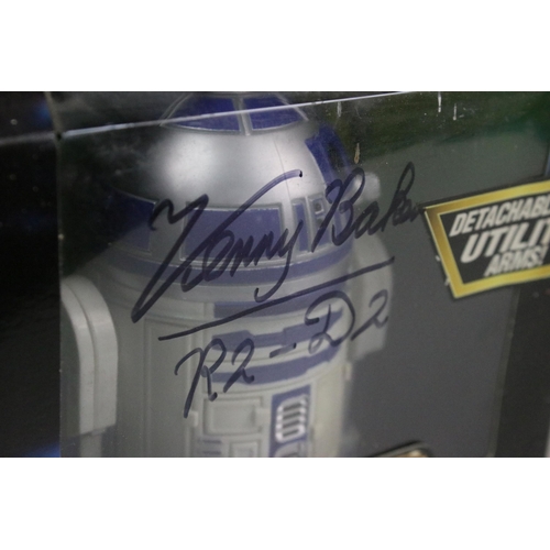 88 - Star Wars Autograph - Two boxed Kenner Star Wars Action Collection figures signed by the actors to i... 