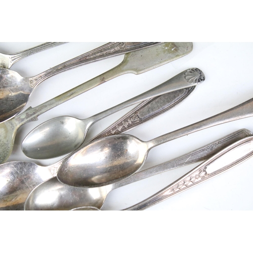 163 - A collection of vintage silver plated cutlery to include Railway carriage / dining car examples toge... 