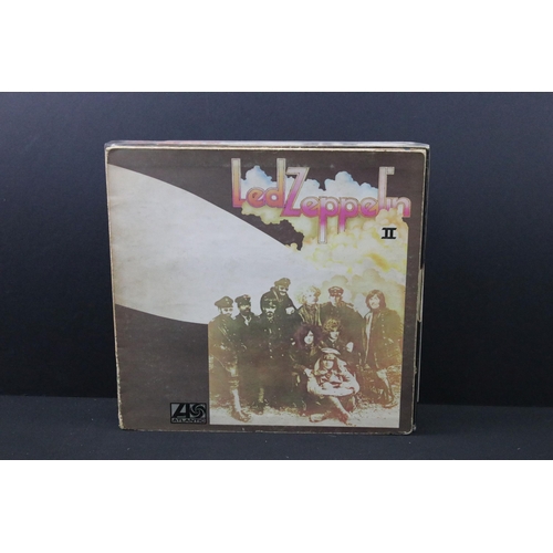 101 - Vinyl - 4 Led Zeppelin albums on the plum Atlantic labels to include: Led Zeppelin (588171, silver s... 