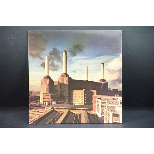 118 - Vinyl - 6 Pink Floyd LPs to include Dark Side Of The Moon (2 posters, A10/B9), Animals, Wish You Wer... 