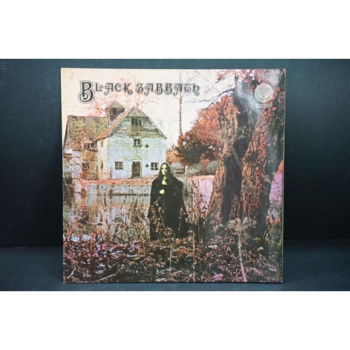 132 - Vinyl - 4 Black Sabbath LPs to include Master Of Reality (embossed boxed sleeve, vertigo swirl inner... 