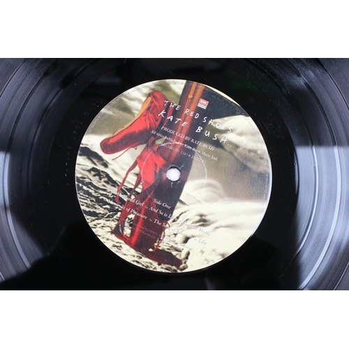 138 - Vinyl - 3 Kate Bush LPs to include The Red Shoes (EMI Records EMD 1047, with printed inner), The Kic... 