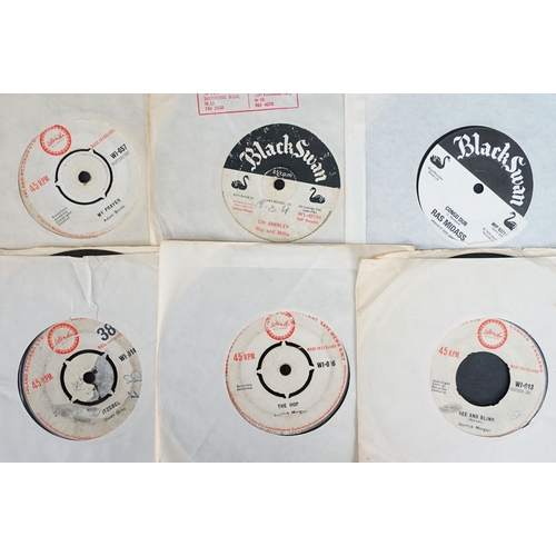 205 - Vinyl - 31 Reggae / Ska / Rocksteady / Roots Dub 7” singles on Island Records and subsidiary labels ... 