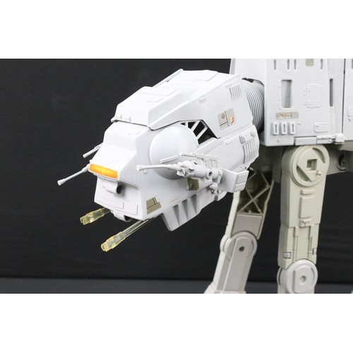 509 - Star Wars - Three Star Wars vehicles featuring AT-AT 