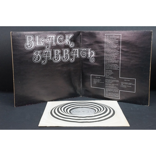 1 - Vinyl - Black Sabbath self titled LP on Vertigo Records VO 6. Original UK 1st pressing, large Vertig... 