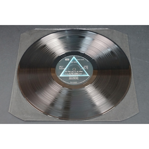 16 - Vinyl - Pink Floyd – The Dark Side Of The Moon LP on Harvest records SHVL 804. UK 2nd issue A3 / B3 ... 