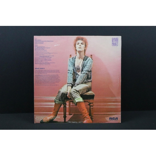 71 - Vinyl - 3 David Bowie albums to include: Aladdin Sane (RCA Records - RS 1001 / LSP 4582, original UK... 