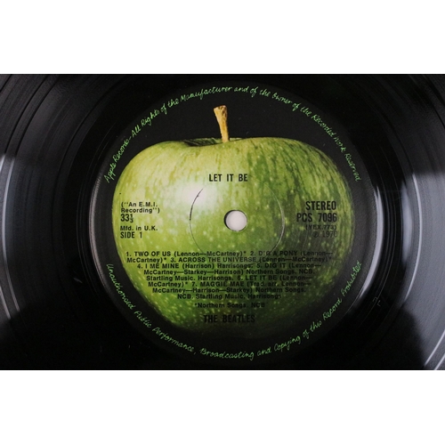 74 - Vinyl - 6 The Beatles albums to include: Please Please Me (Parlophone - PMC 1202, Yellow Parlophone ... 