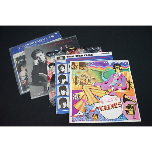 375 - Vinyl - 13 Beatles & members LPs and 1 box set to include Anthology II, Yesterday & Today (butcher c... 