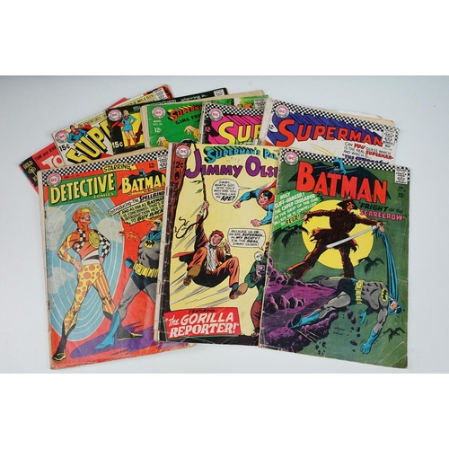 511 - Comics - 10 Comic books featuring Batman issue 189, Detective Comics issue 358, Superman's Pal Jimmy... 