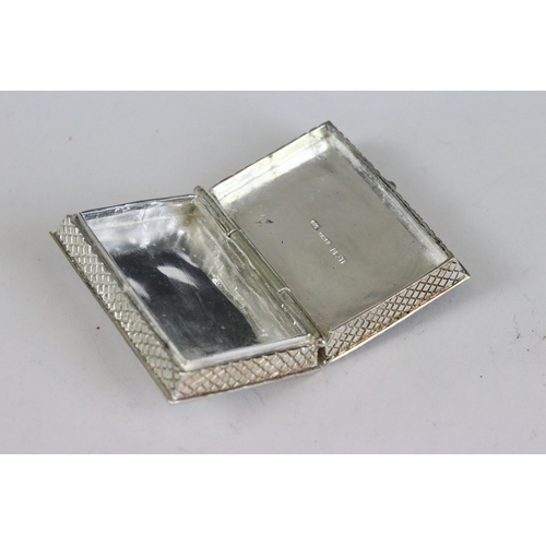 248 - Silver plated pill box with nude enamel figure to the lid