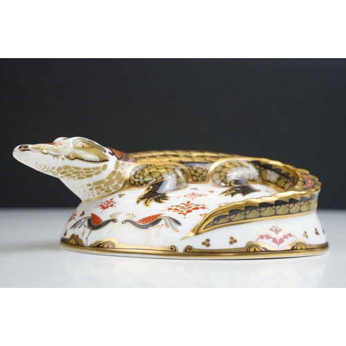 11 - Royal Crown Derby Imari pattern paperweights in the form of crocodile MMIII with gold stopper, puffi... 