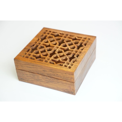 420 - Wooden tray with shell design inlay and brass handles together with a selection of wooden boxes to i... 