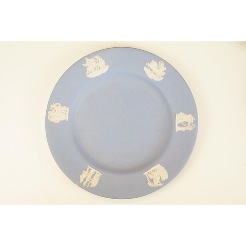 50 - Selection of six blue Wedgwood Jasperware dishes together with a boxed silver plated cruet set and a... 