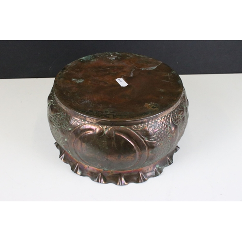 141 - Antique jardiniere Copper planter with floral and leaf embossed detail to sides and frilled edge, di... 