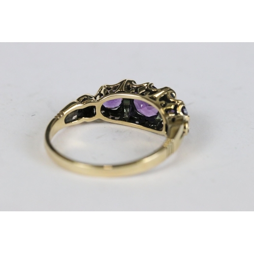 227 - 9ct yellow gold amethyst and seed pearl ring