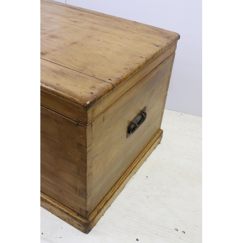 555 - Large Victorian pine blanket box