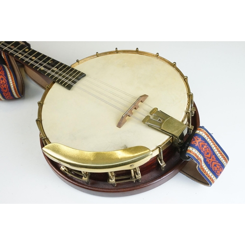 448 - The Broadcaster, J & A.M, London banjo mandolin, skin diameter 28cm, in hard case