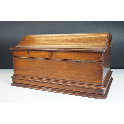 410 - Mahogany serpentine top box with brass hinged lid, H 22cm, W 40cm, D 28cm