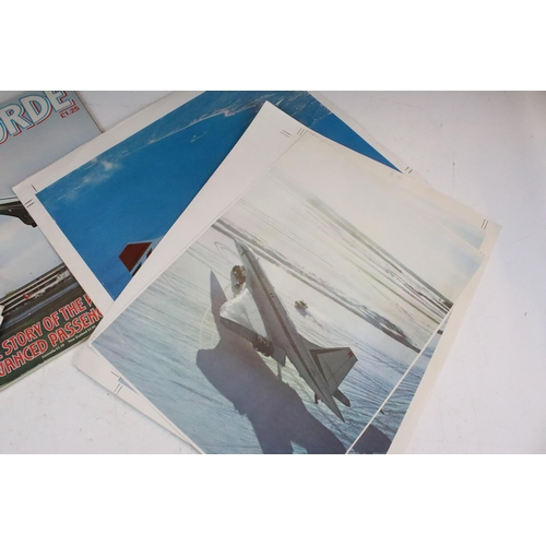 313 - A small group of Concorde related ephemera to include the 1975 Concorde magazine together with relat... 