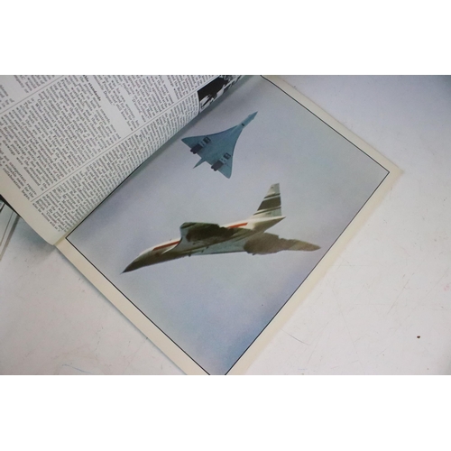 313 - A small group of Concorde related ephemera to include the 1975 Concorde magazine together with relat... 