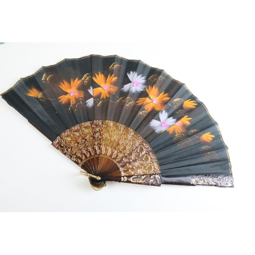 303 - Collection of fans, to include a mother of pearl example, with hand-painted lace work, all contained... 