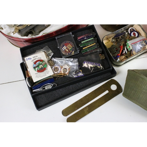 288 - Collection of mixed items to include brass cartridge case, souvenir belt with fourteen badges, Will'... 