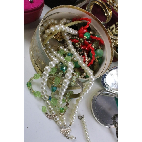 301 - Large collection of costume jewellery to include beaded necklaces, brooches, earrings, silver plated... 