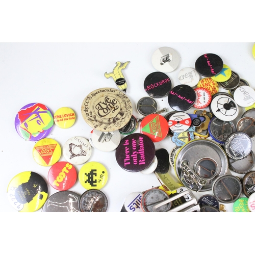 345 - Quantity of vintage pin button badges to include Boomtown Rats, Billy Connolly. Ultravox and Butlins... 