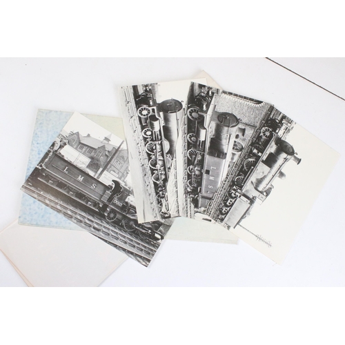 346 - Collection of mixed railwayana train memorabilia items to include six sets of postcards, booklet of ... 