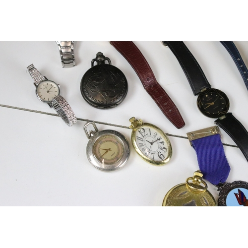 348 - Collection of assorted wristwatches to include Seiko 5, Accurist, Zurich, West Air, and a selection ... 