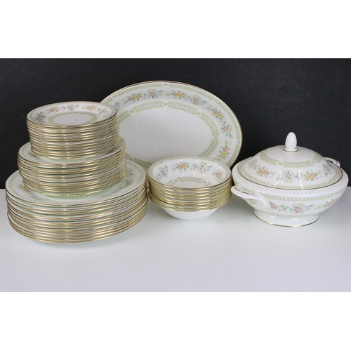 92 - Minton 'Broadlands' pattern dinner service set to include lidded serving dish, eight bowls, milk jug... 