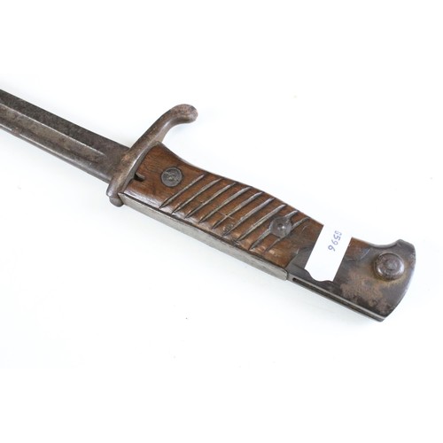 307 - World War I German bayonet, 65cm long