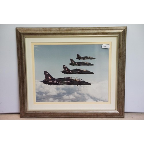 466 - Collection of aviation related prints to include a series of unframed RAF plane prints including a s... 